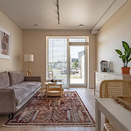 Cozy With Huge Terrace Wilno