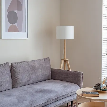 Апартаменты Cozy With Huge Terrace *