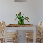 아파트 Cozy With Huge Terrace *