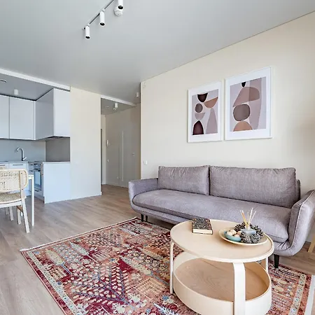 Cozy With Huge Terrace