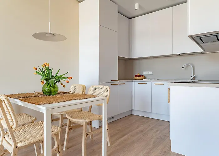 Cozy With Huge Terrace *